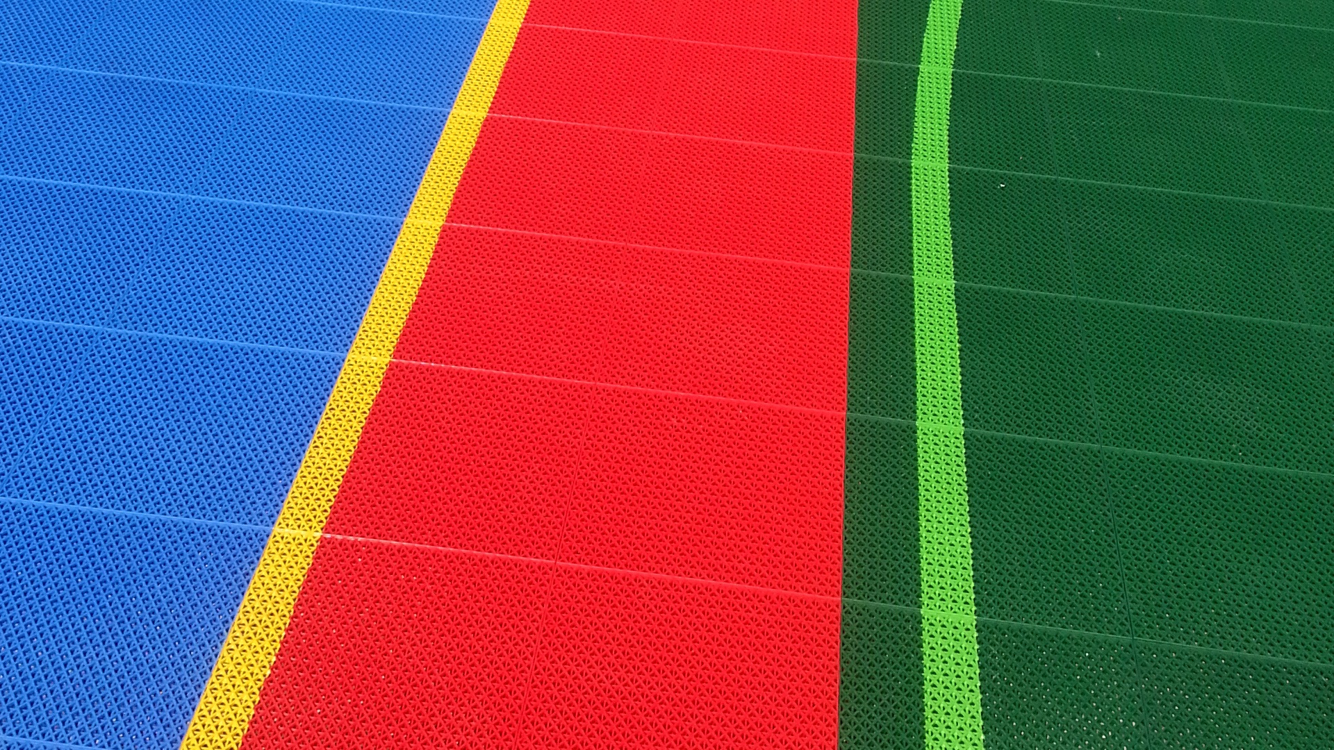 piso desportivo modular exterior